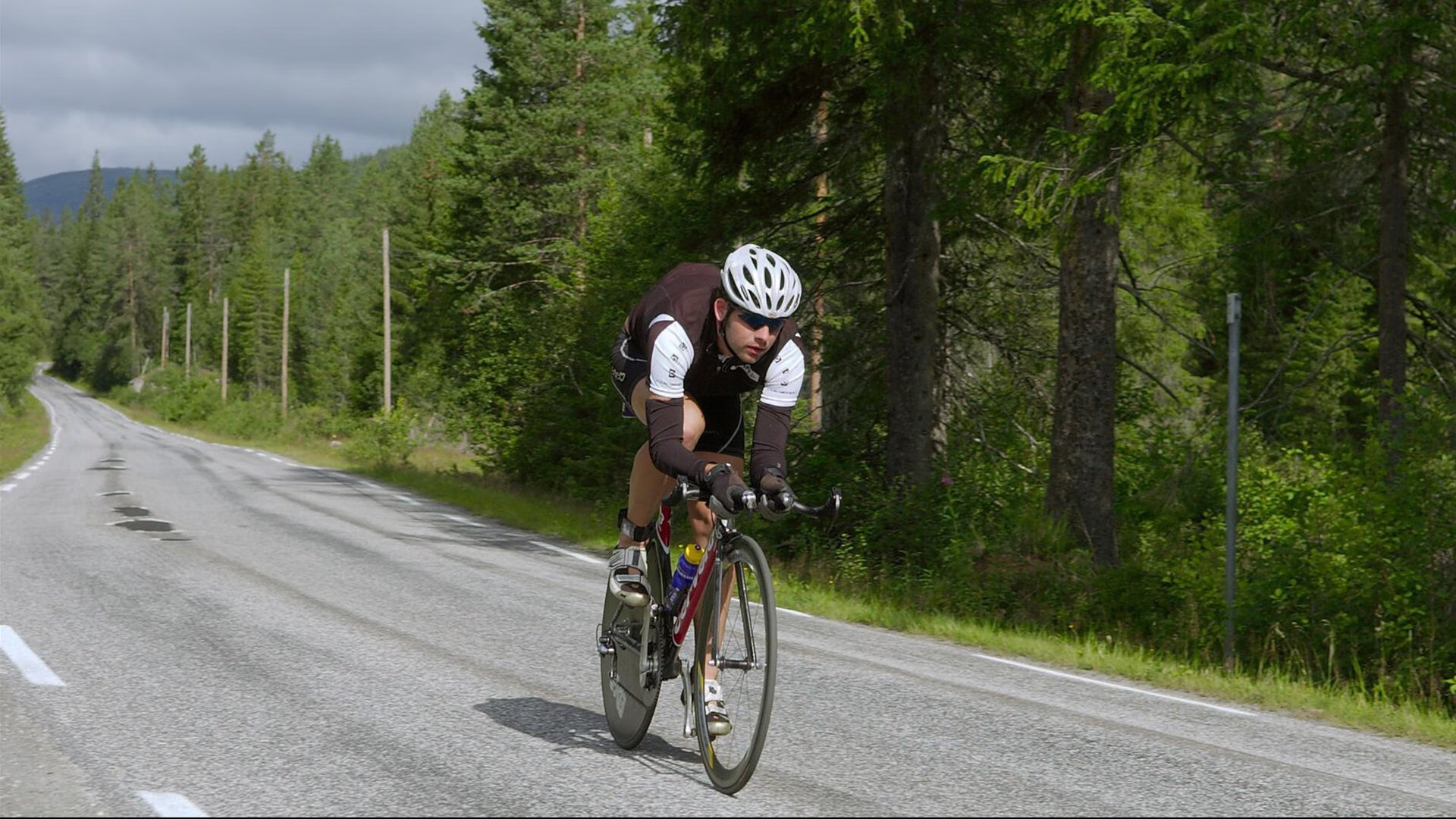 他曾被所有人质疑,他曾被所有人质疑英文